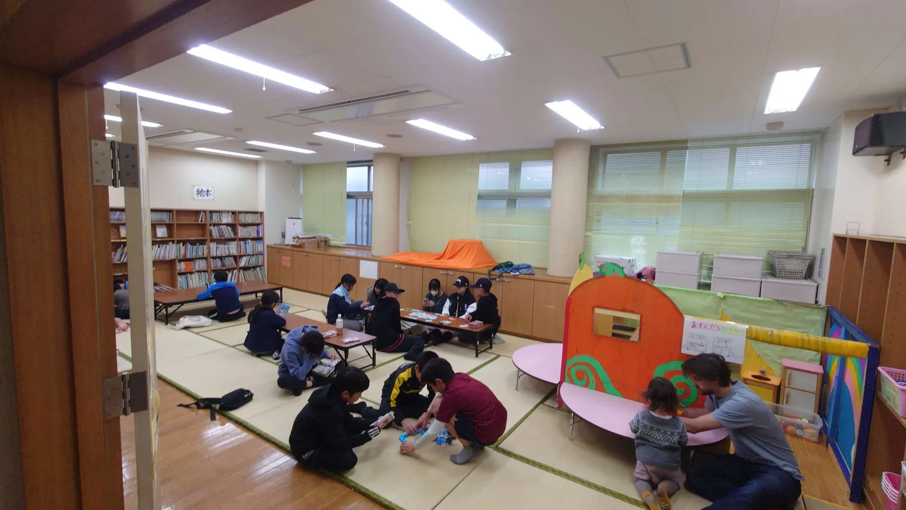 児童館と小学校(新BOP)に取材に行きました！